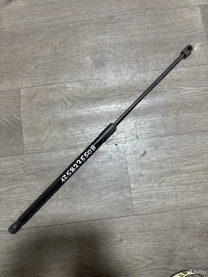 Амортизатор крышки багажника vag