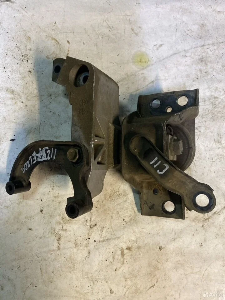 Подушка двигателя правая nissan tiida c11