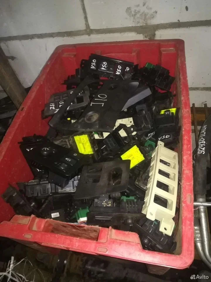 Панель, кронштейн кнопки / кнопок ниссан инфинити