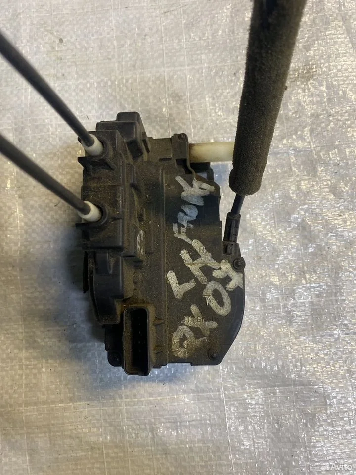 Замок двери передний левый infiniti qx56 ja60