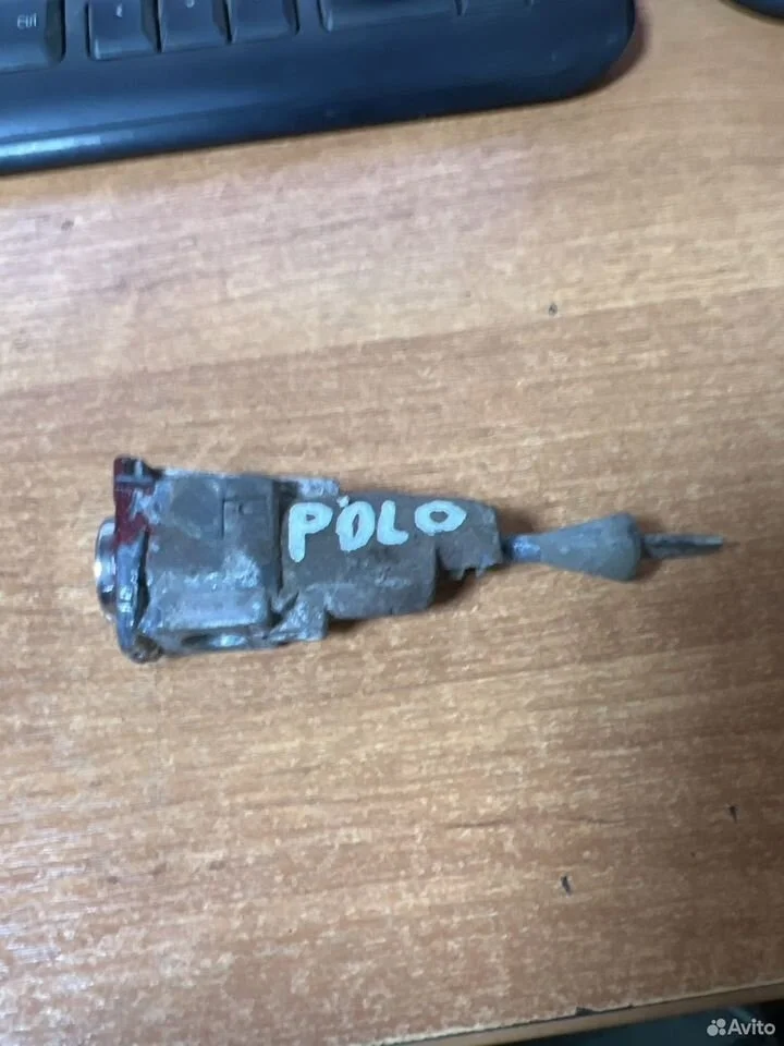 Личинка замка двери volkswagen polo vag