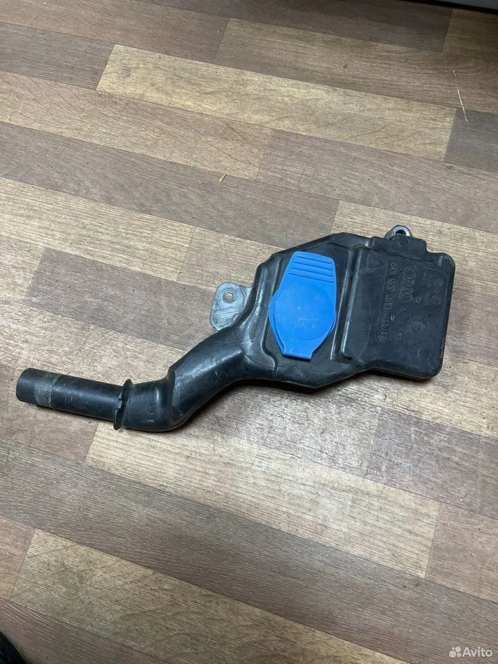 Заливная горловина бачка омывателя ауди vag