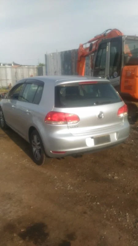 Продажа Volkswagen Golf 1.4 (122Hp) (CAXA) FWD AT по запчастям