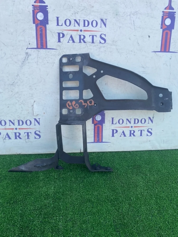 Кронштейн крепления фары BMW E60