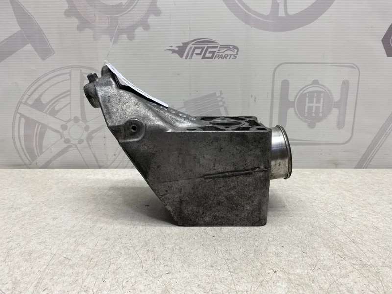 Кронштейн двигателя левый Mercedes-benz Vito W639