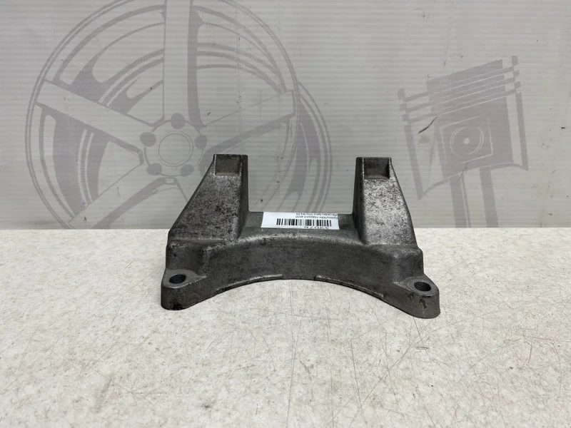 Кронштейн подушки акпп Mercedes-benz Vito W639