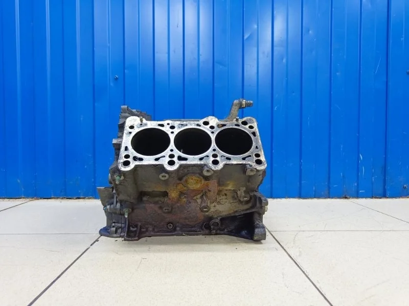 Блок цилиндров Audi A6 1997 078103101R C5 2.4 AGA