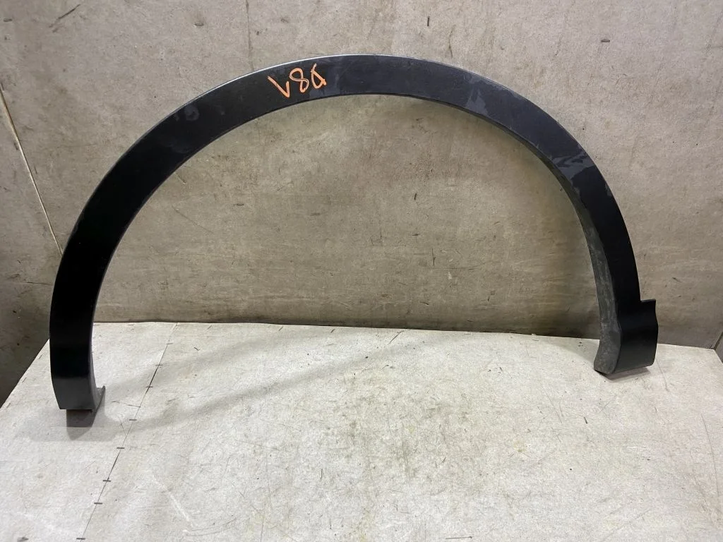 Накладка крыла передняя левая Nissan Qashqai J11