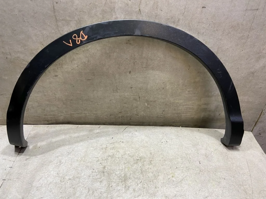 Накладка крыла задняя правая Nissan Qashqai J11