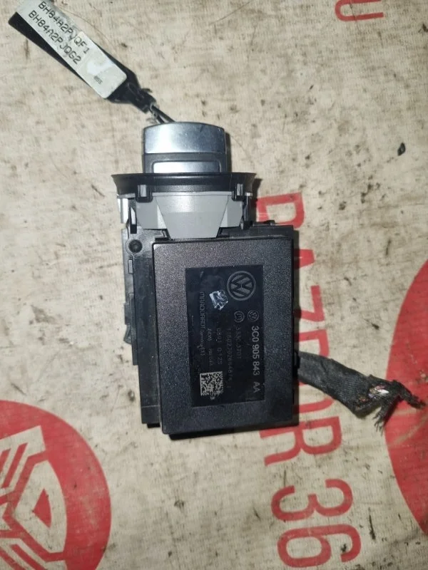 Замок зажигания Volkswagen Passat 2013 B7