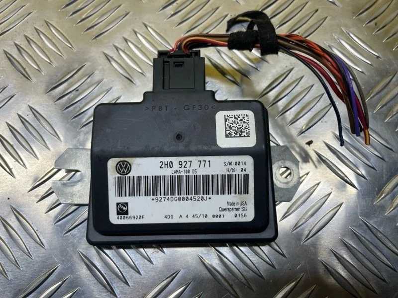 Блок управления блокировкой дифференциала Volkswagen Amarok (2010-2016) 2011 2H0927771 2.0 D CDCA