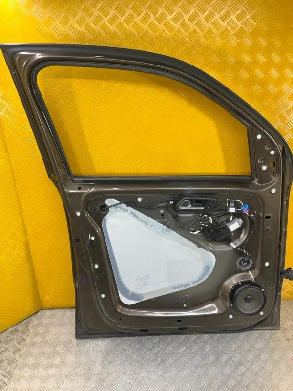 Стекло двери передней левой Volkswagen Amarok (2010-2016) 2011 2H0845201B 2.0 D CDCA