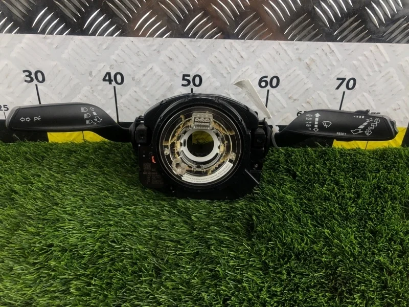 Блок подрулевых переключателей Audi A4 2013 8R0953568Q B8 CDN 2.0T