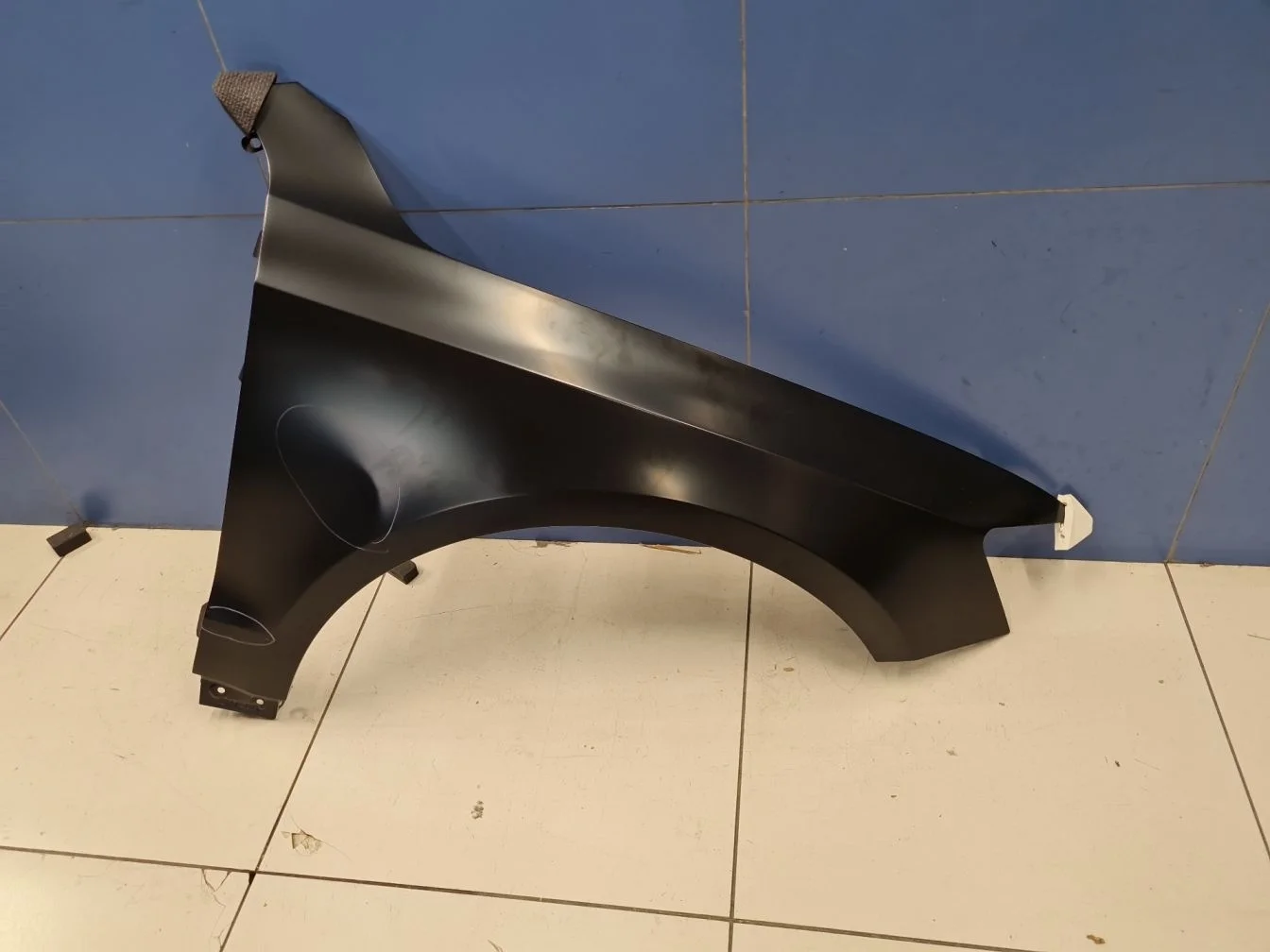 Крыло переднее правое для Audi Q5 8R 2008-2017
