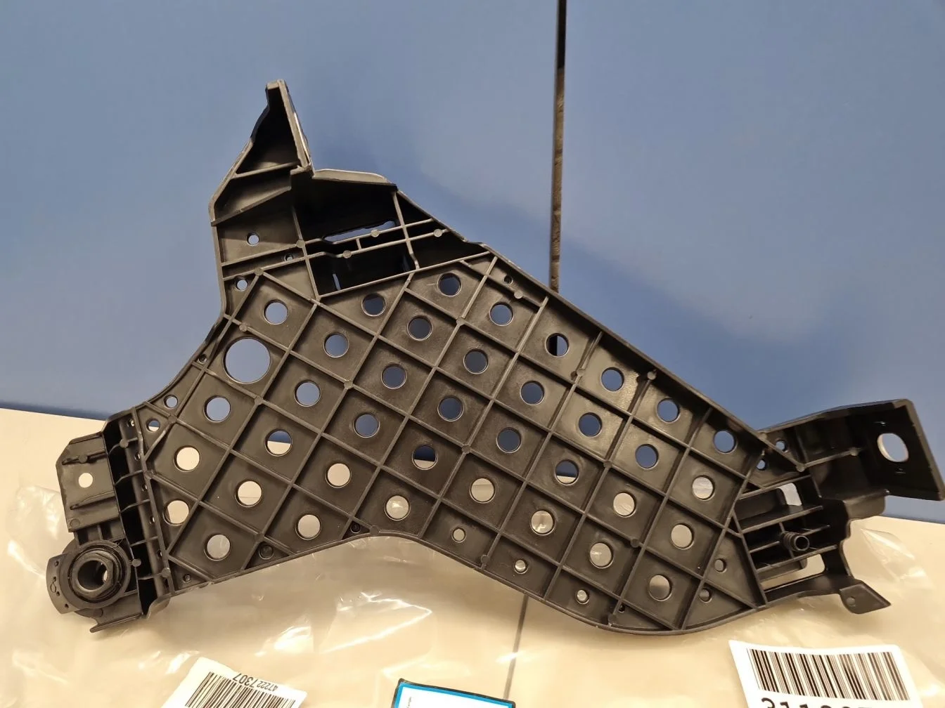 Кронштейн фары правый для Audi Q3 8U 2012-2018