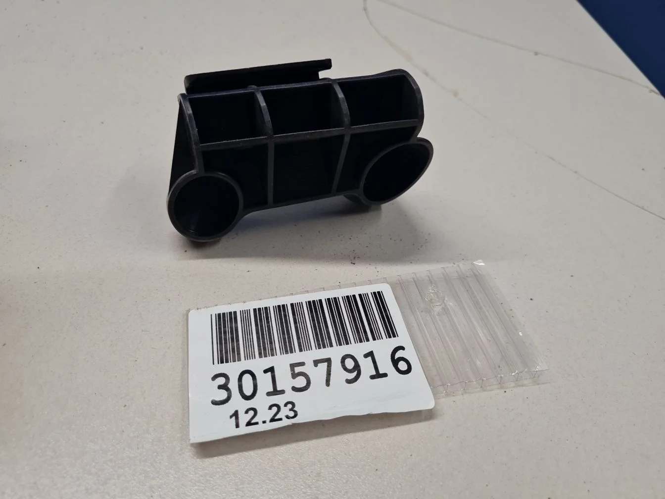 Кронштейн бампера заднего левый для Lexus GS S190 2005-2011