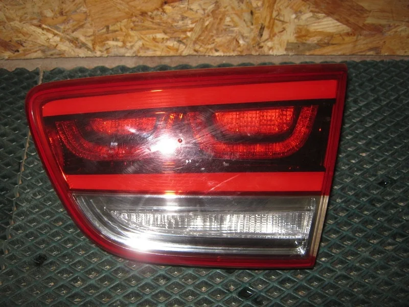 Фонарь задний правый внутренний Kia Sorento Prime