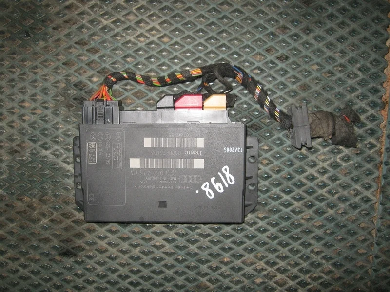 Блок комфорта Audi A4 B7