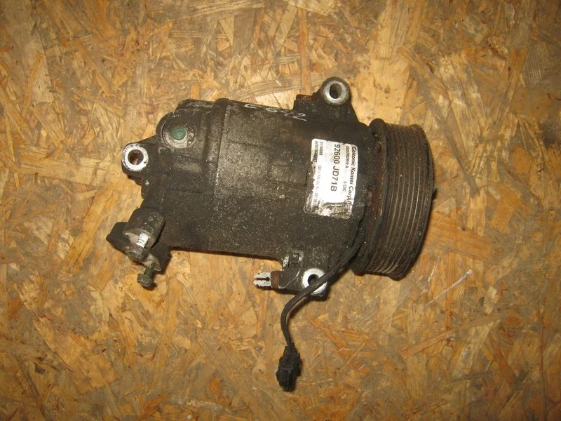 Компрессор кондиционера Nissan X-Trail T31