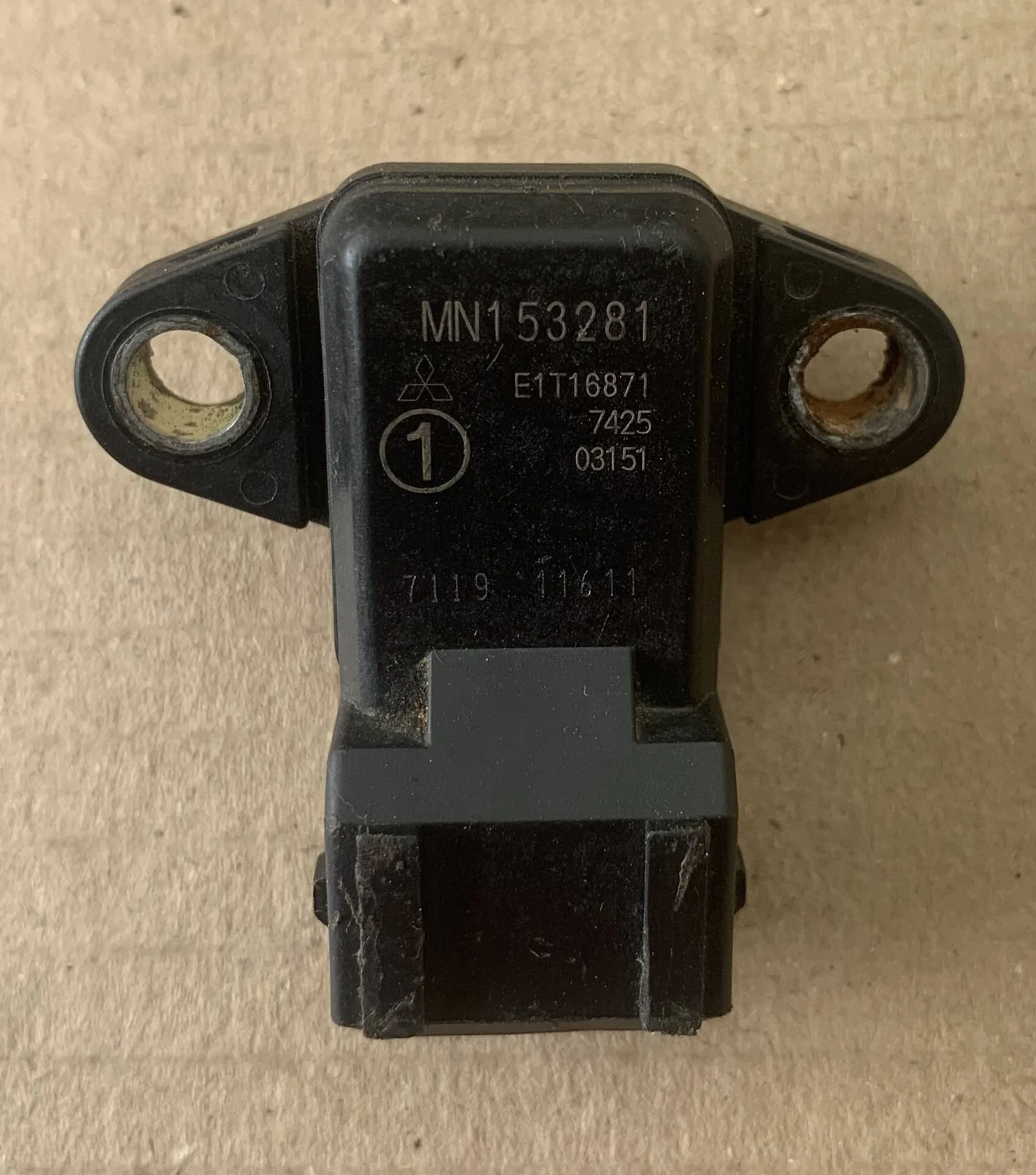 Датчик абсолютного давления Mitsubishi Lancer 10