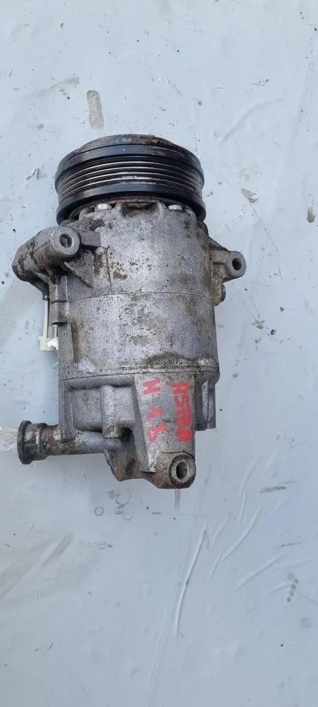 Компрессор кондиционера для Opel Astra H / Family