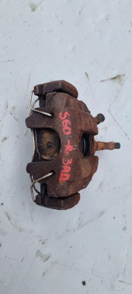 Суппорт тормозной задний правый для Volvo S60 2000