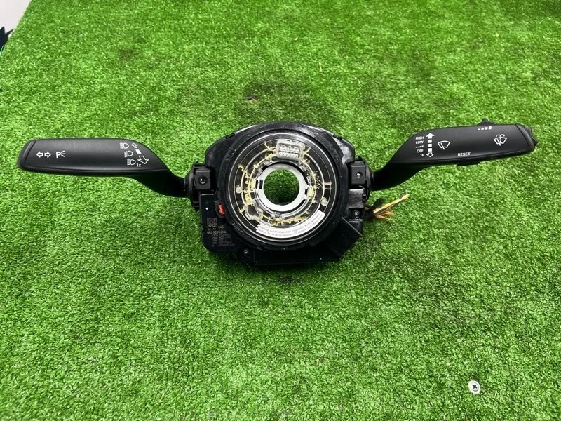 Переключатель подрулевой Audi A4 2013 4G8953502T B8 CDN