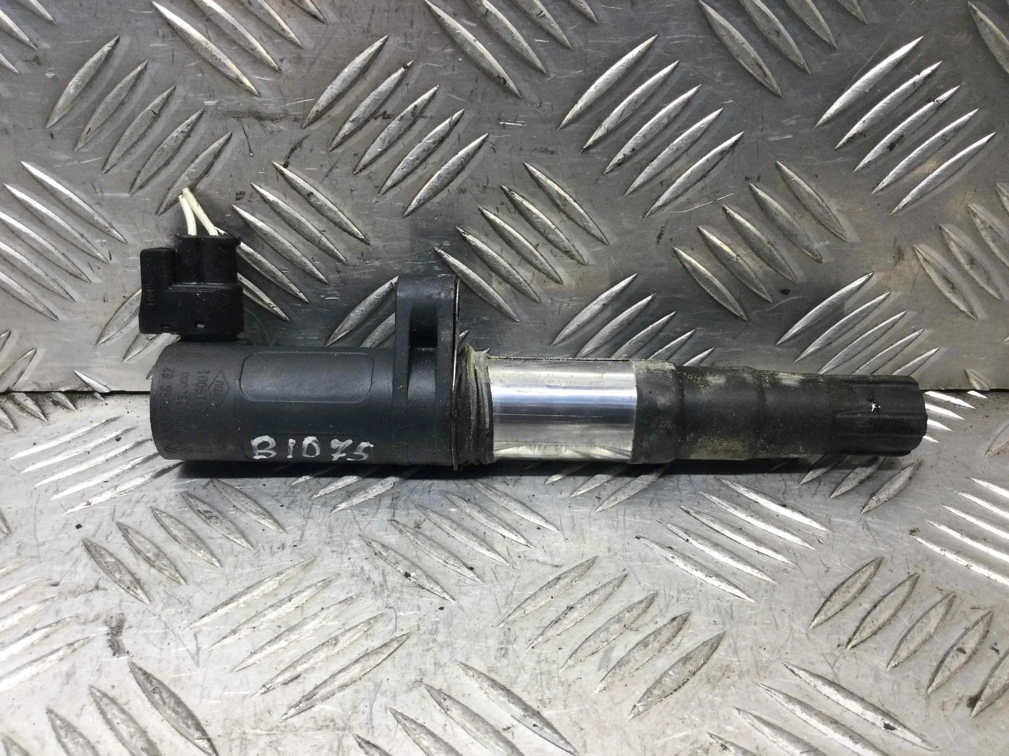 Катушка зажигания Renault Clio 2 поколение (1998-2001) бензин 1.4 i Механика Седан