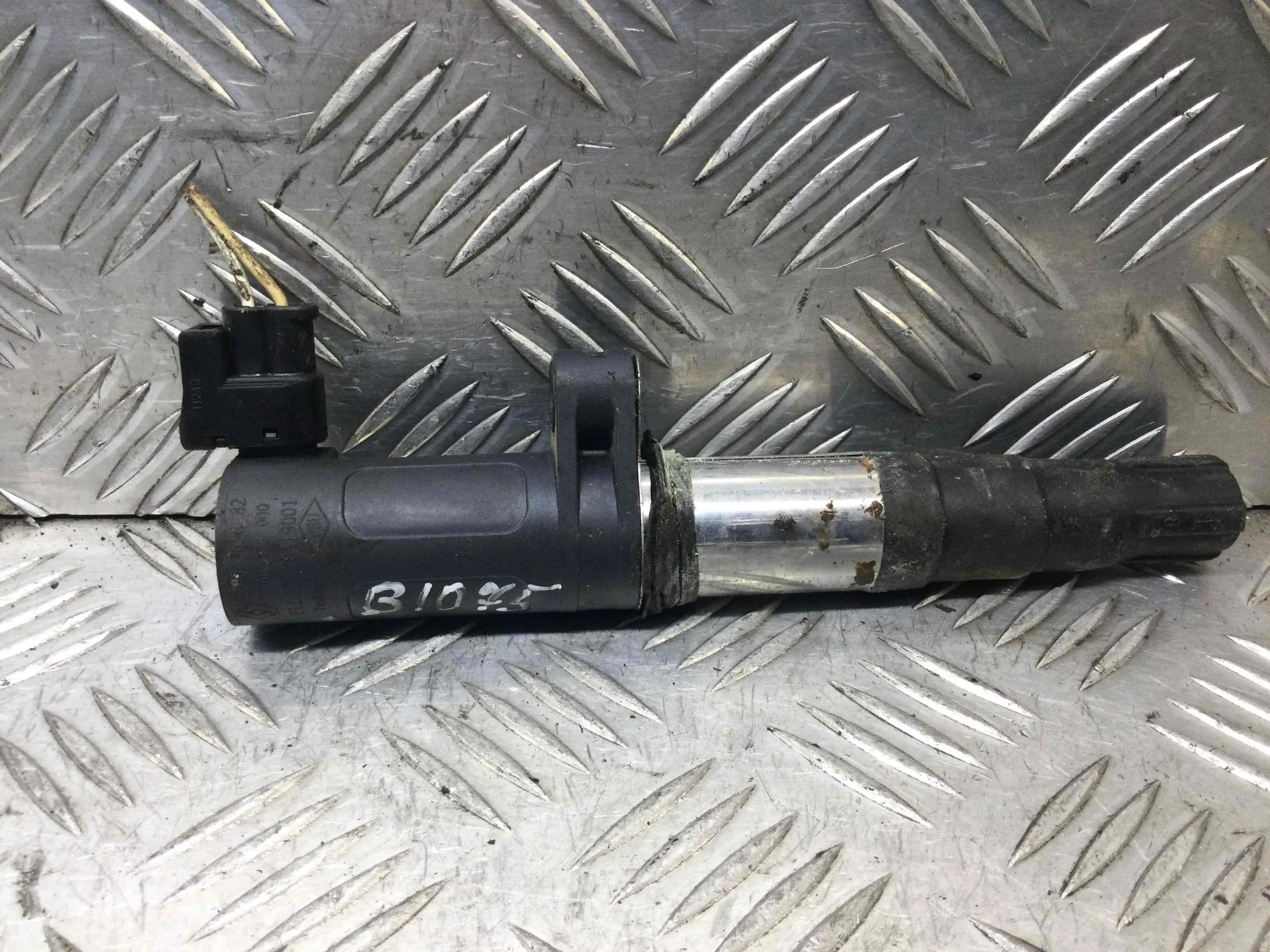 Катушка зажигания Renault Clio 2 поколение (1998-2001) бензин 1.4 i Механика Седан