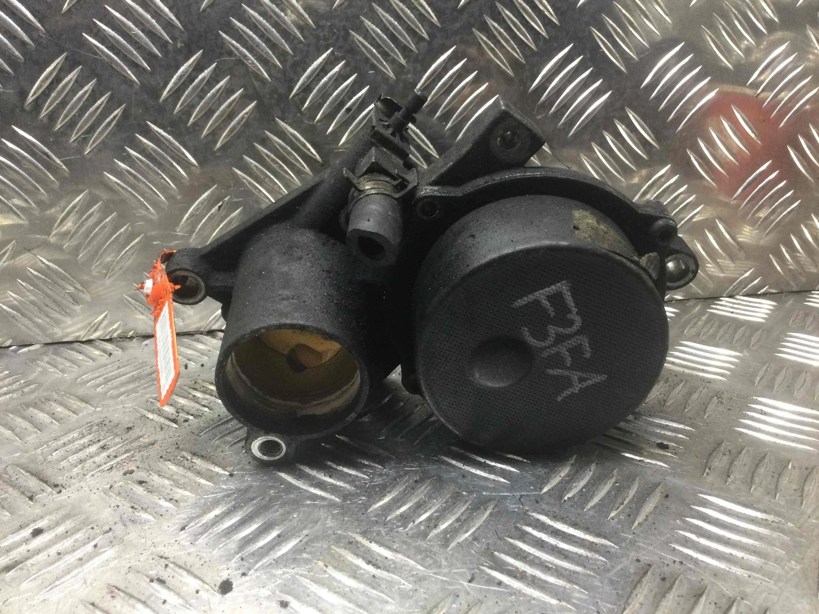 Насос вакуумный Ford Transit 3 поколение (2000-2006) дизель 2.0 TD Механика Микроавтобус