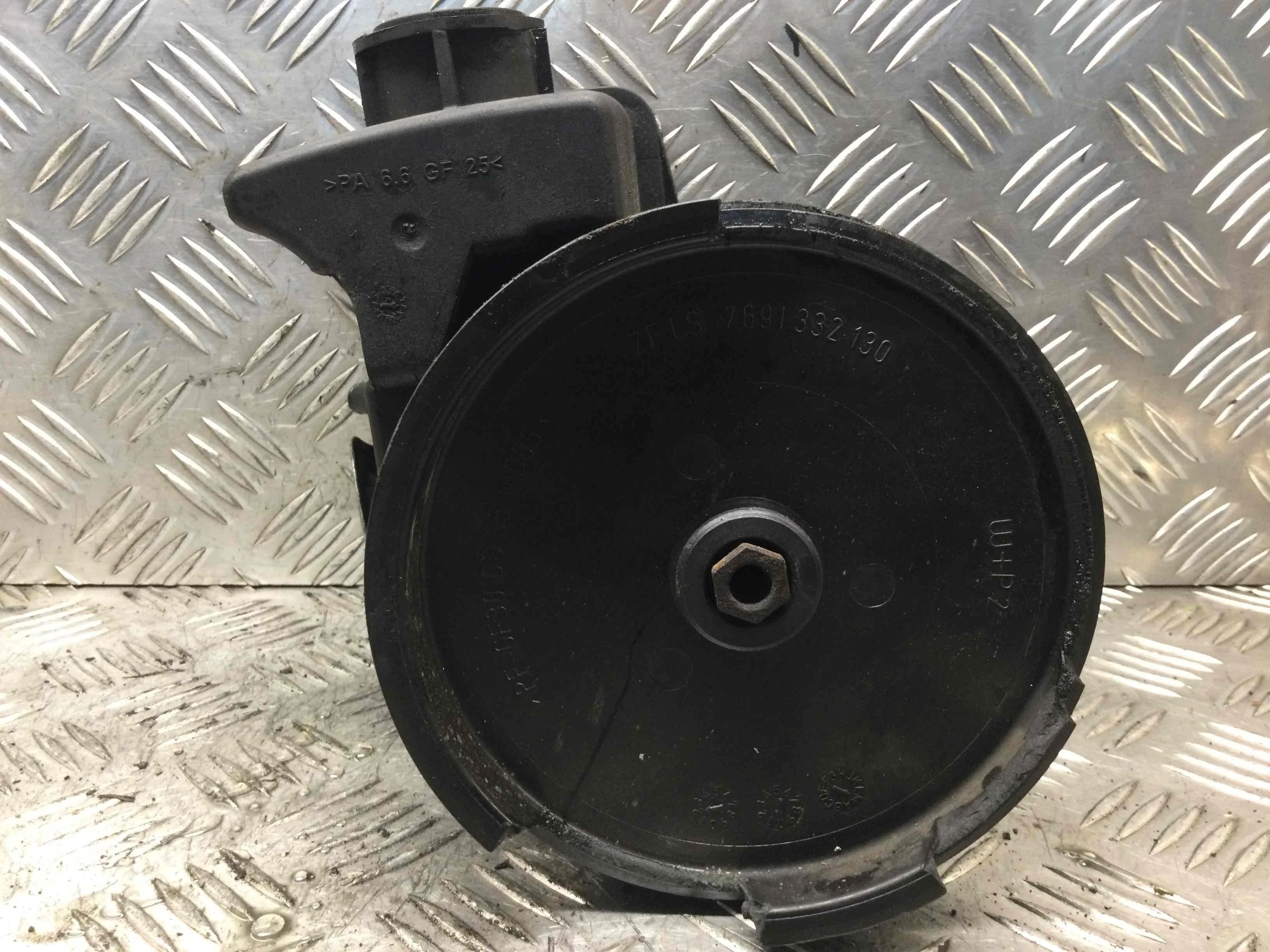 Насос гидроусилителя руля Mercedes C-klasse W203/S203/CL203 (2000-2004) бензин 1.8 Kompressor Механика Седан