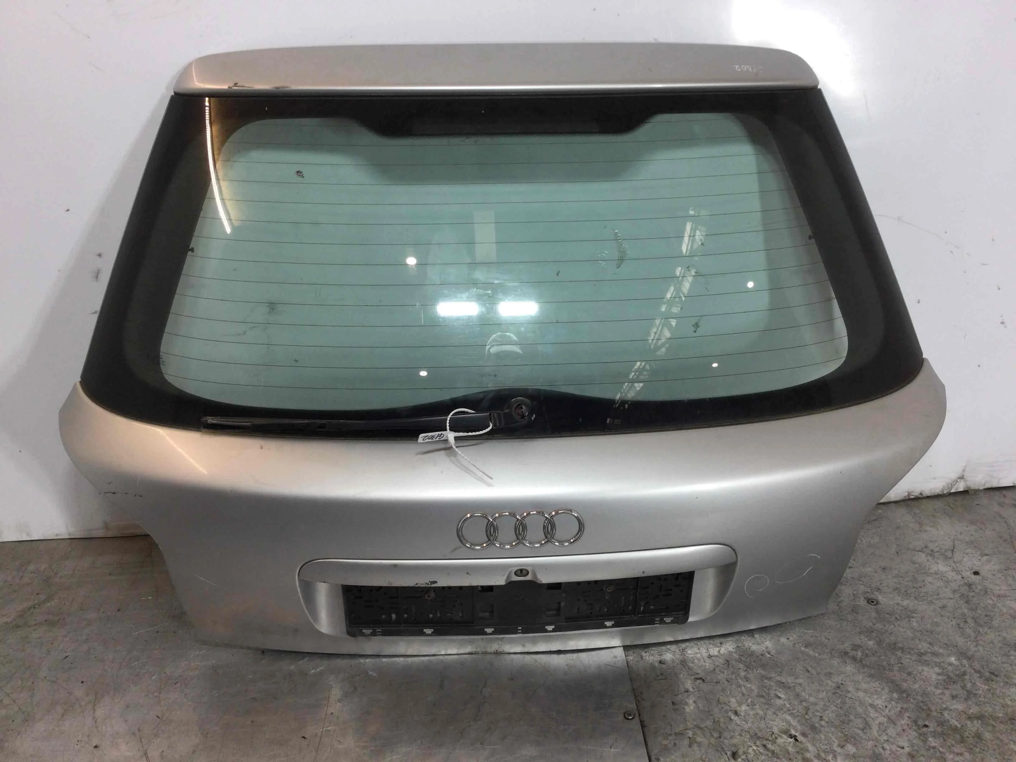 Крышка багажника (дверь 3-5) Audi A3 8L (1996-2000) бензин 1.8 i Автомат Х/б