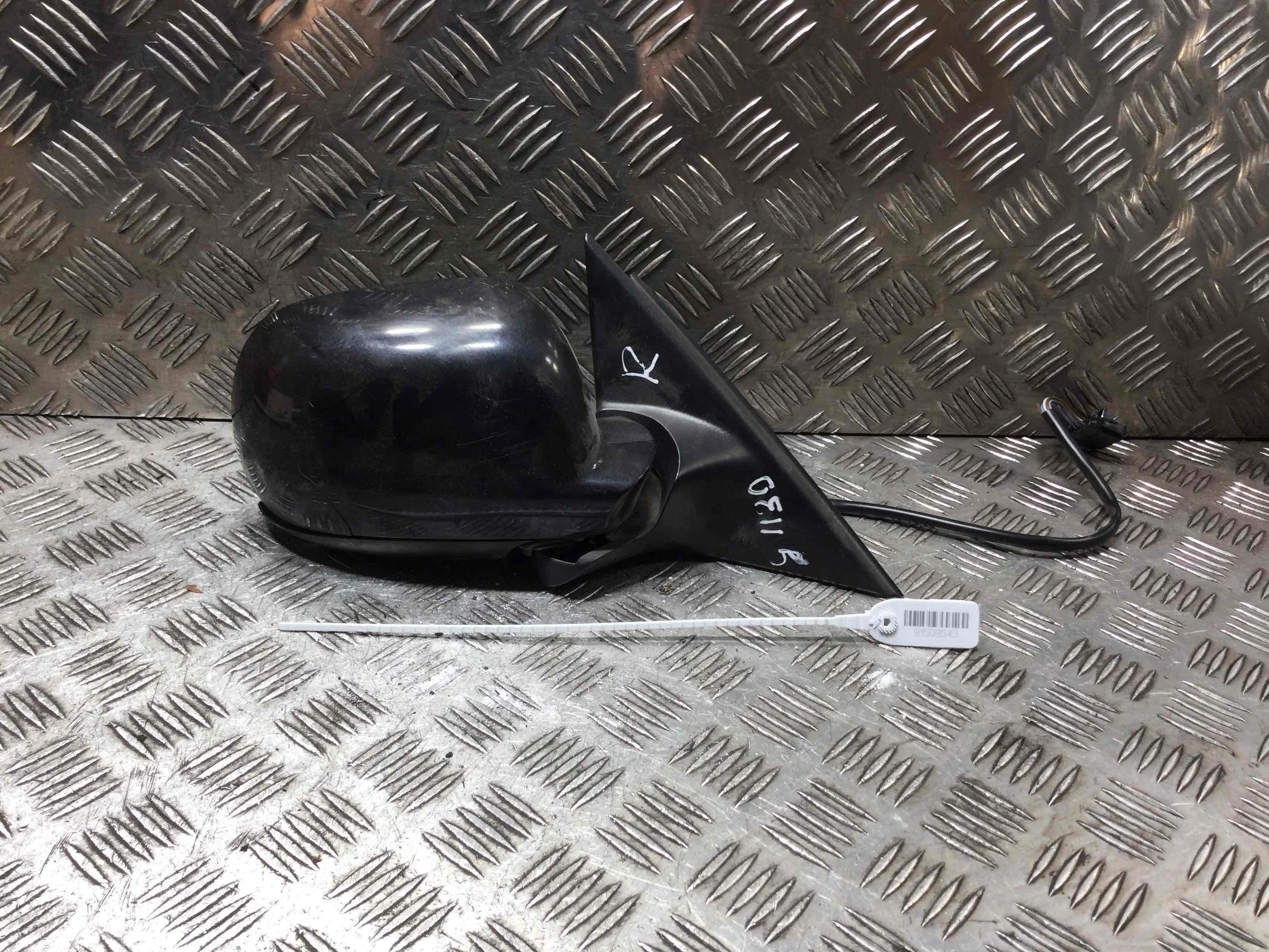 Зеркало наружное правое Volkswagen Passat B5+ [рестайлинг] (2000-2005) дизель 2.5 TDI Автомат Универсал