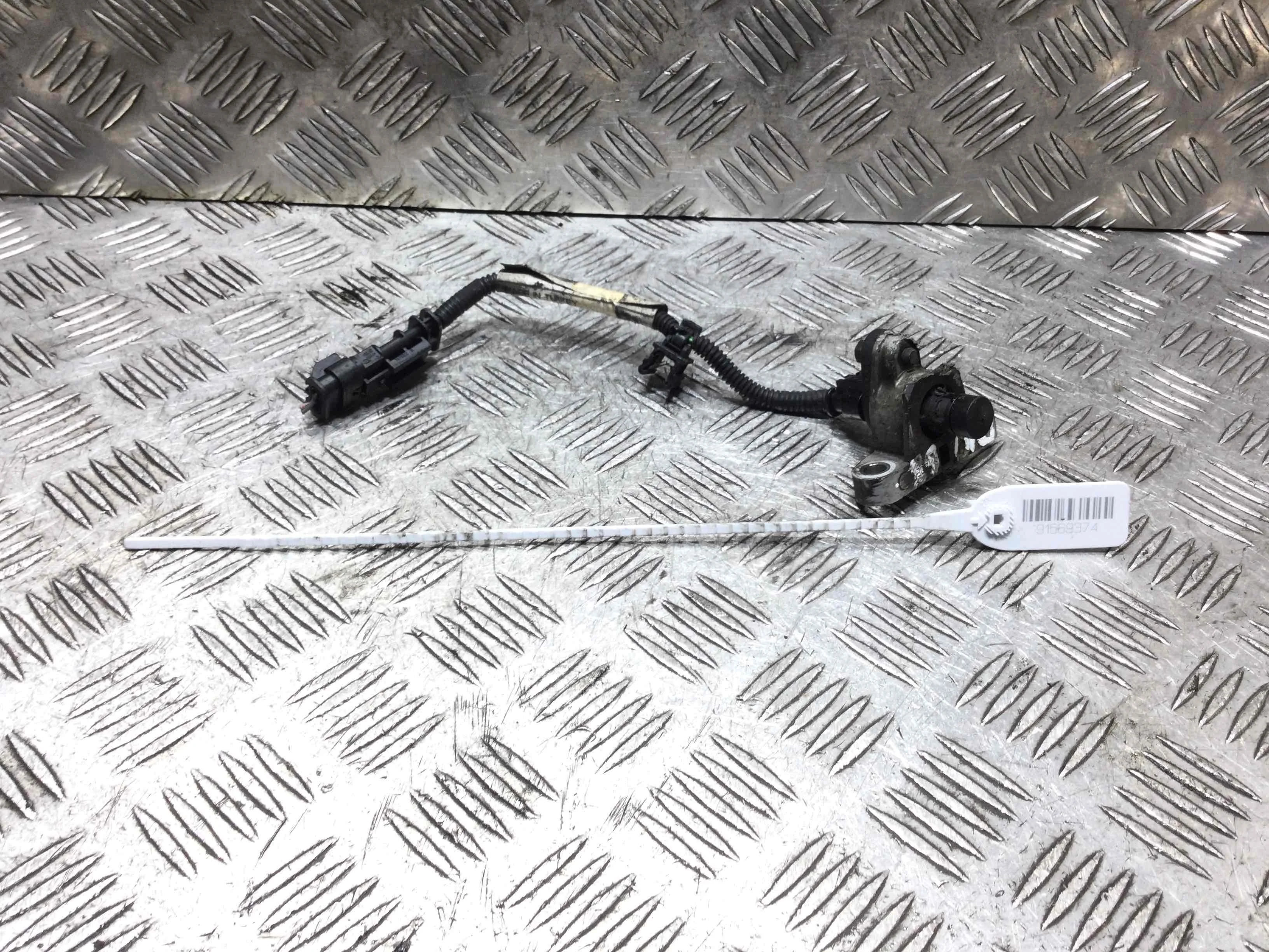 Датчик коленвала Volvo V60 1 поколение (2010-2013) дизель 2.0  Механика Седан