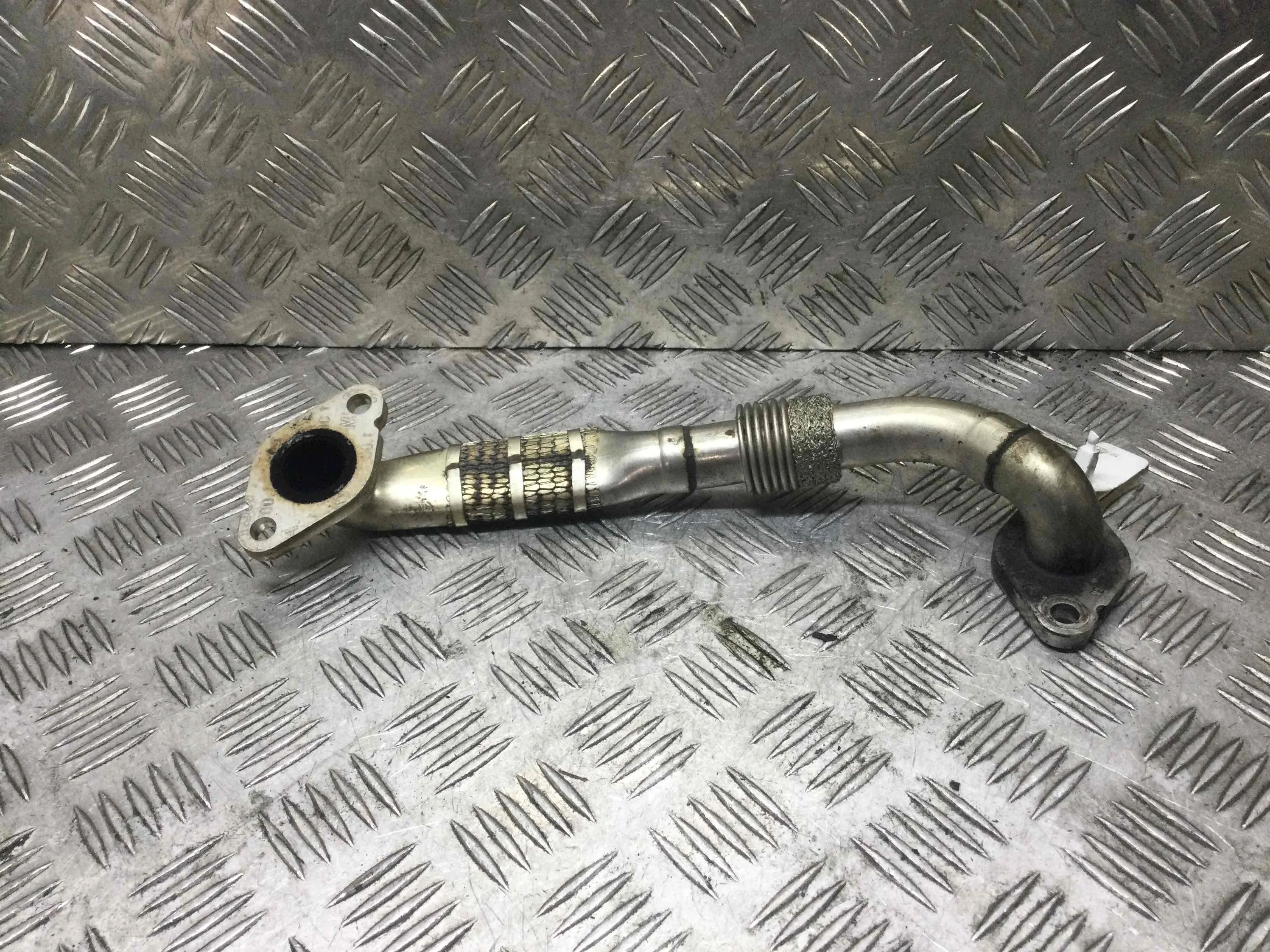 Трубка системы рециркуляции EGR SEAT Altea 1 поколение (2004-2009) дизель 1.9 TDI Механика Х/б