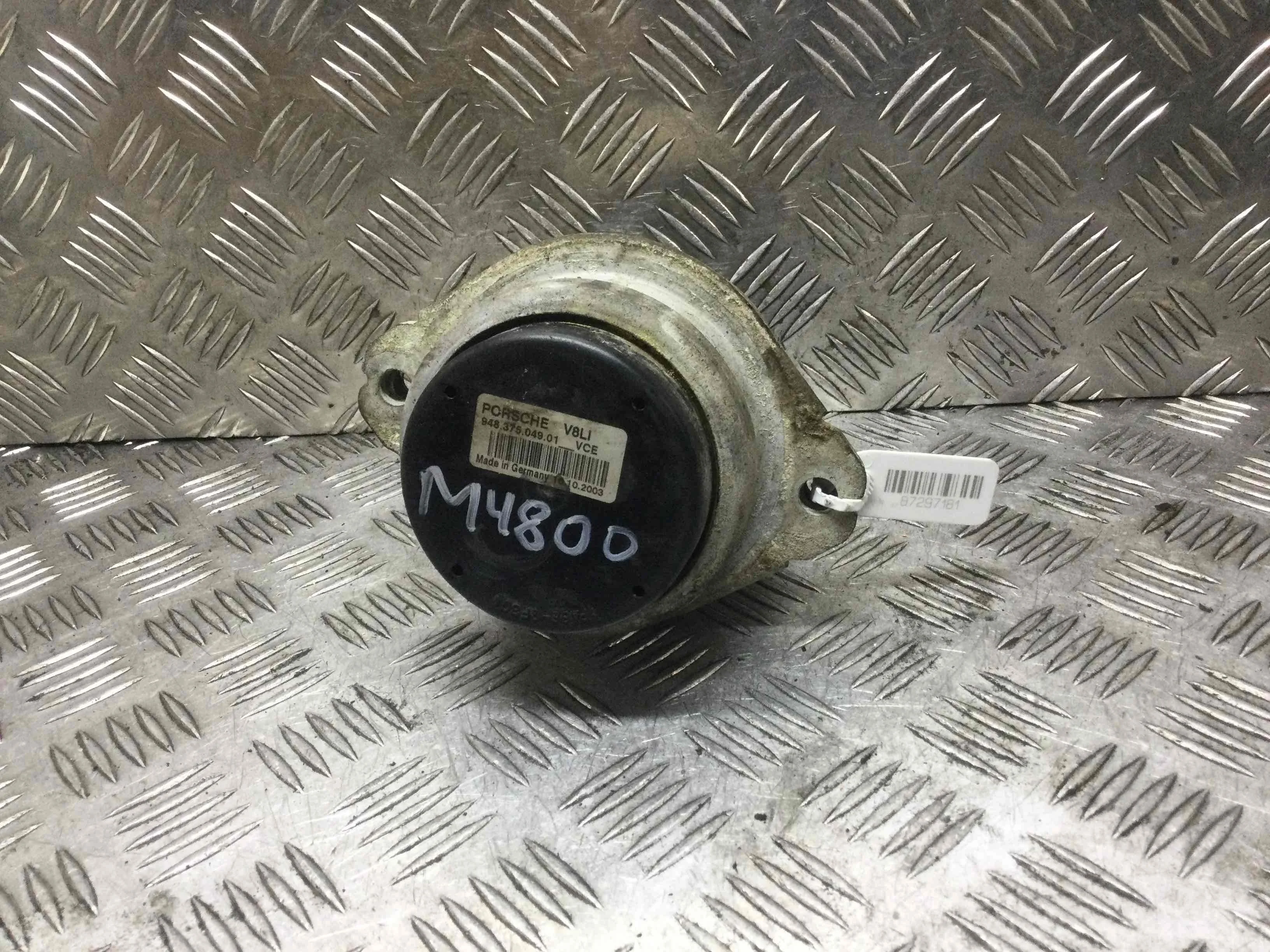 Подушка крепления двигателя Porsche Cayenne 955 (2002-2007) бензин 4.5  Автомат