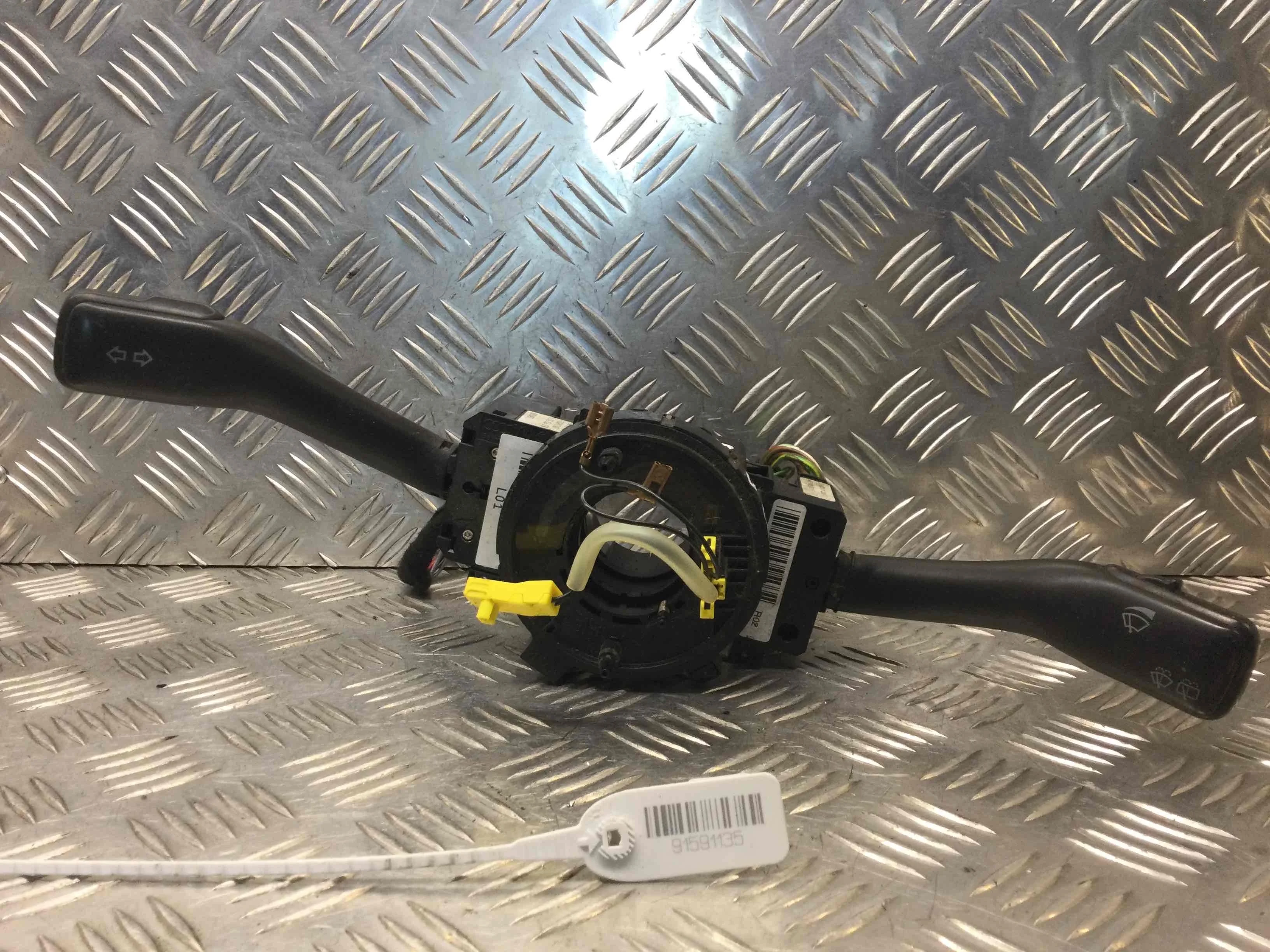 Переключатель подрулевой (стрекоза) Audi A3 8L (1996-2000) бензин 1.6 i Механика Х/б