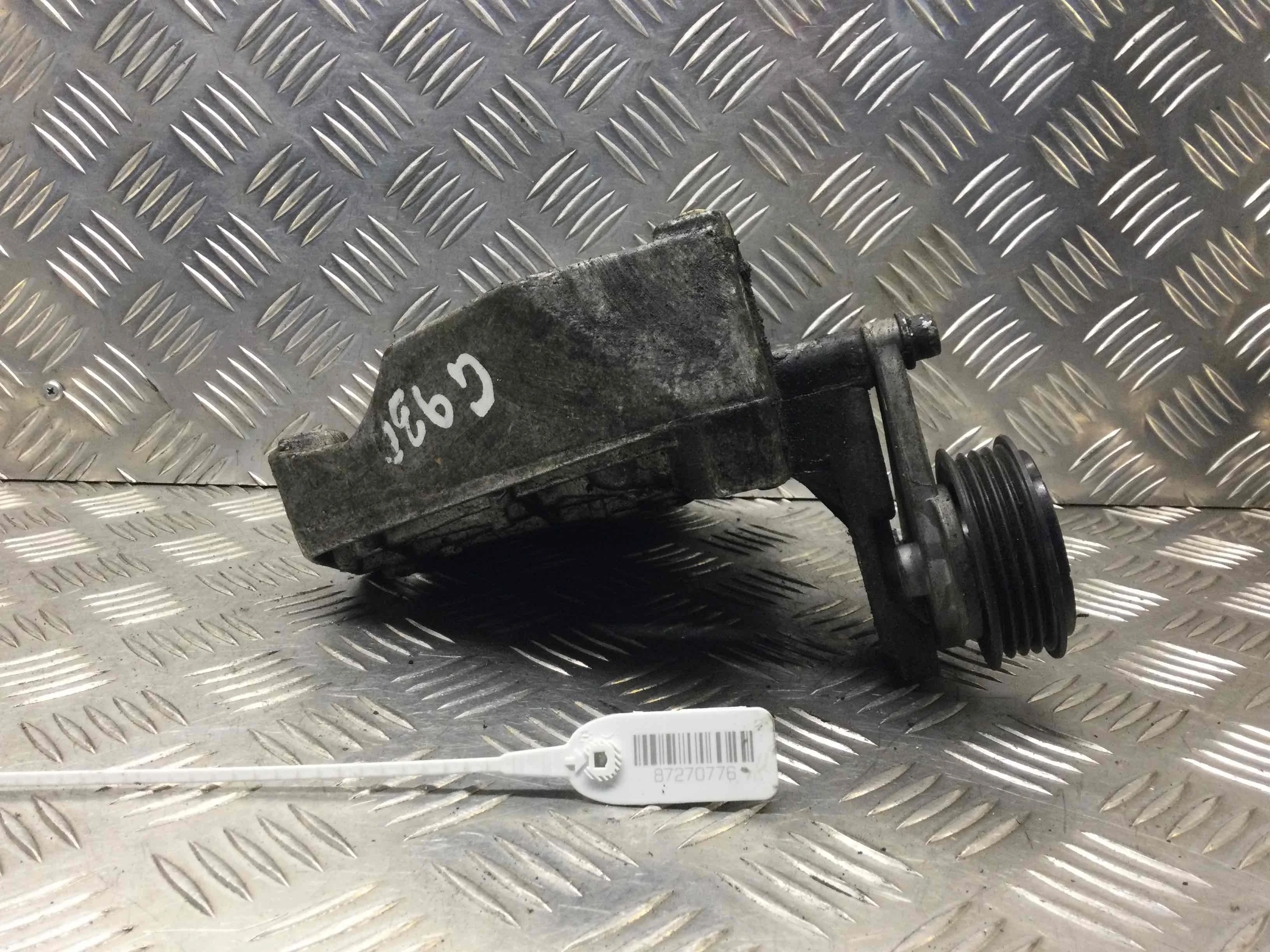 Кронштейн генератора Volkswagen Passat B5 (1996-2000) бензин 1.6 i Механика Седан