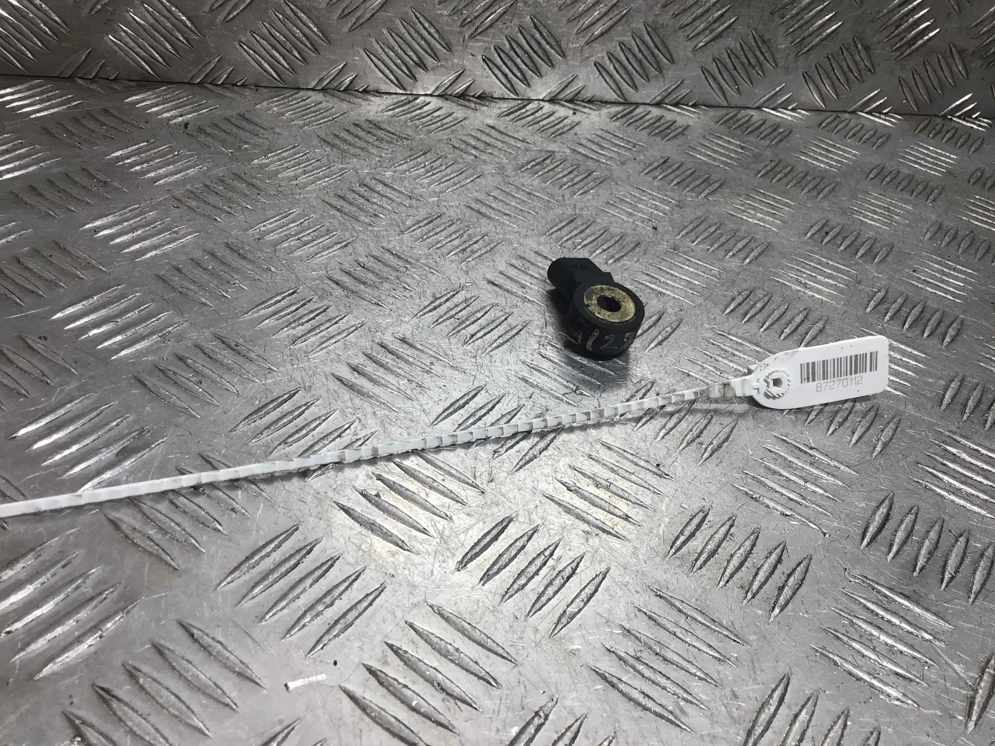 Датчик детонации Skoda Fabia 1 поколение (1999-2004) бензин 1.4 i Механика Х/б