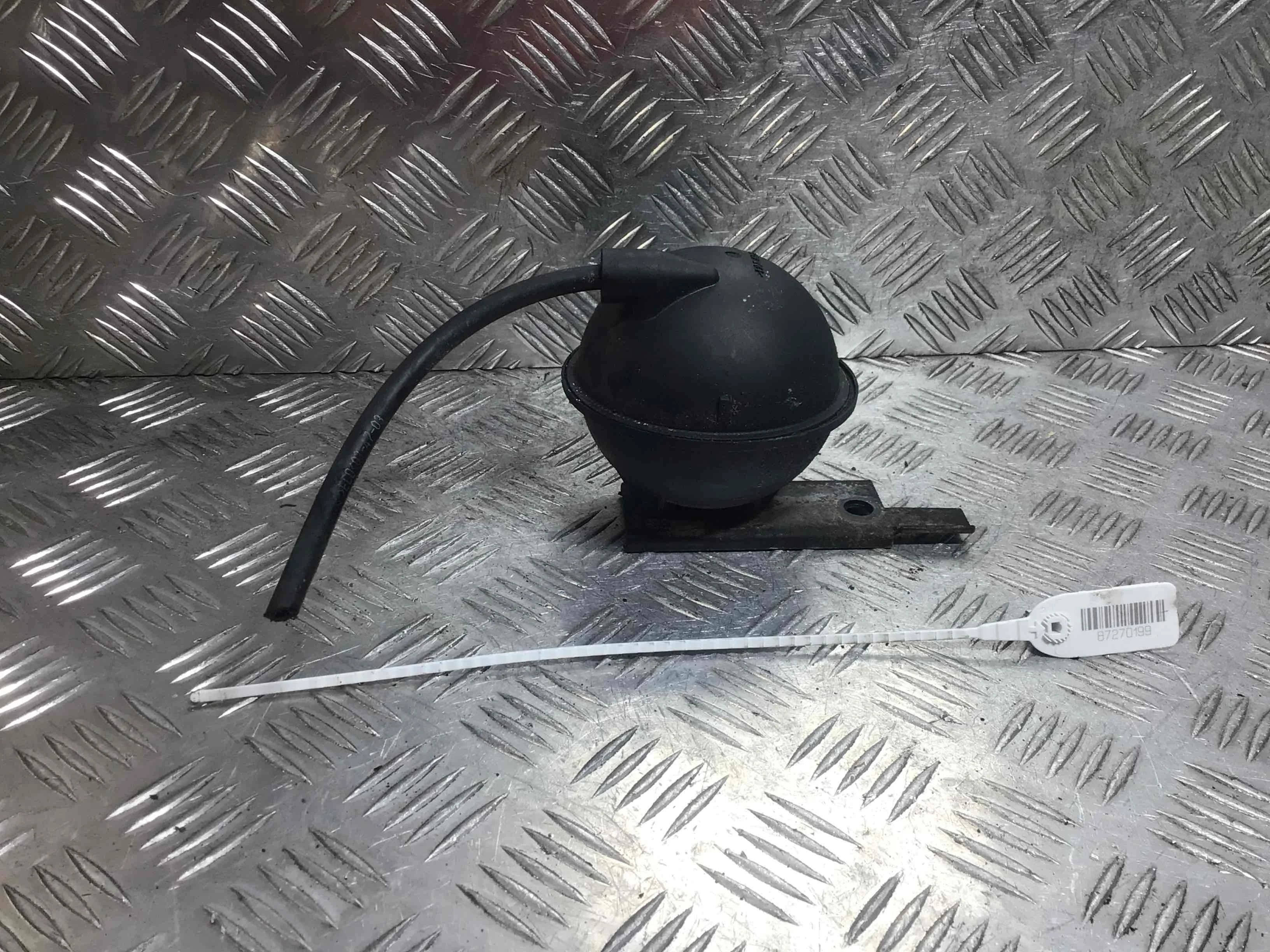 Вакуумный ресивер Volkswagen Sharan 1 поколение [2-й рестайлинг] (2003-2010) дизель 1.9 TDI Механика Минивэн