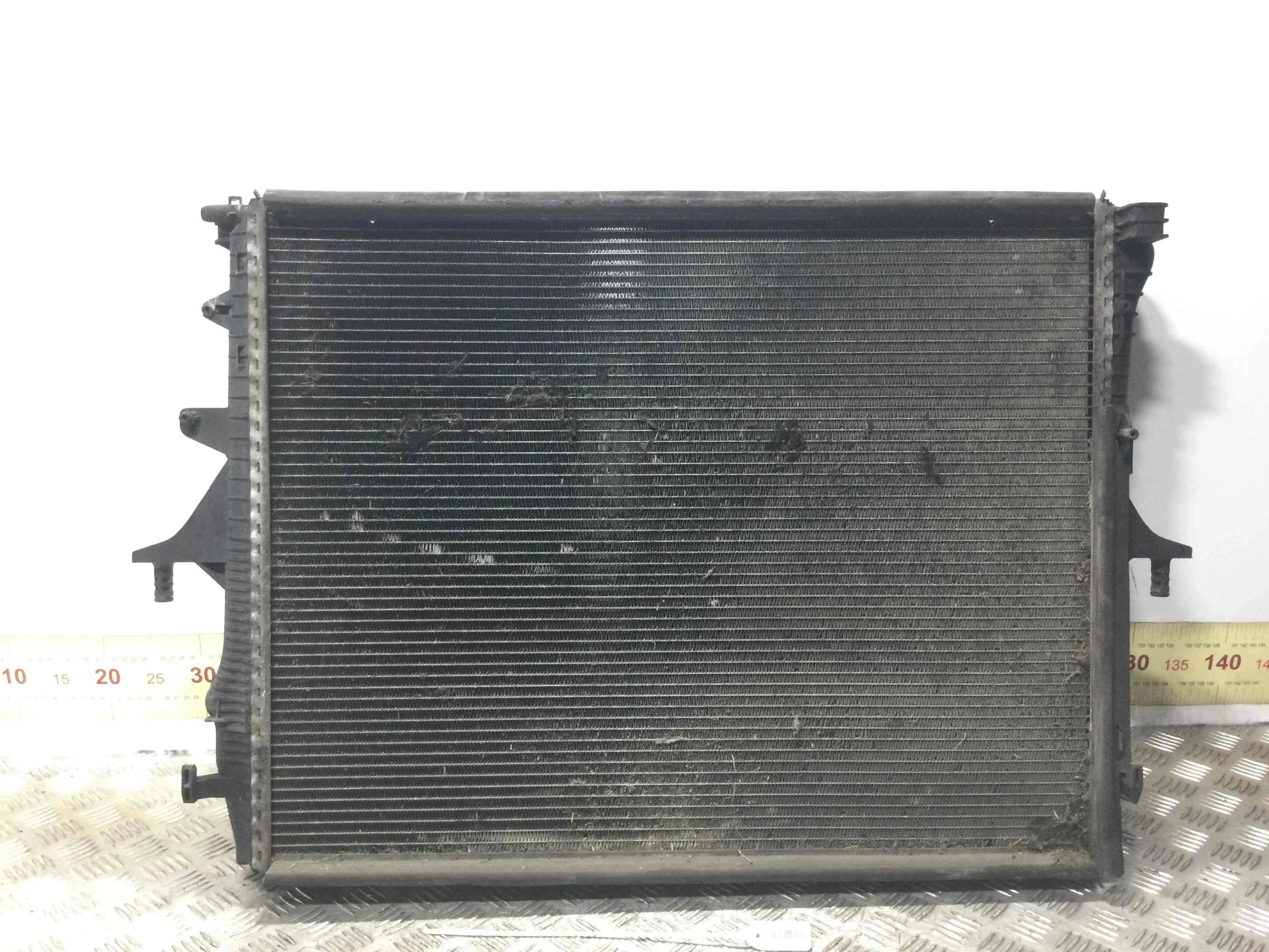 Радиатор (основной) Volkswagen Touareg 1 поколение 2002-2007 дизель 2.5