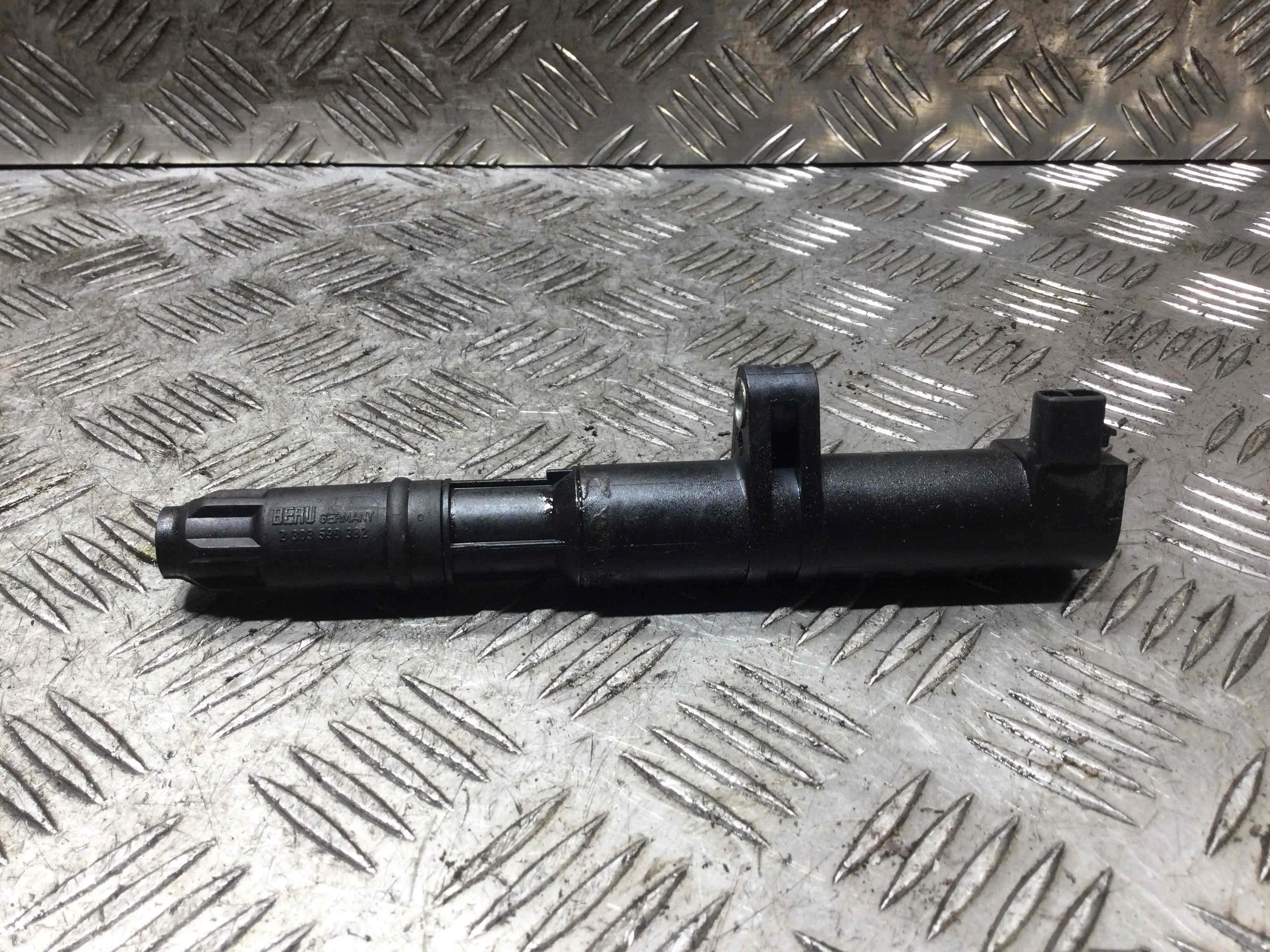 Катушка зажигания Renault Scenic 2 поколение (2003-2006) бензин 2.0 i Механика Минивэн