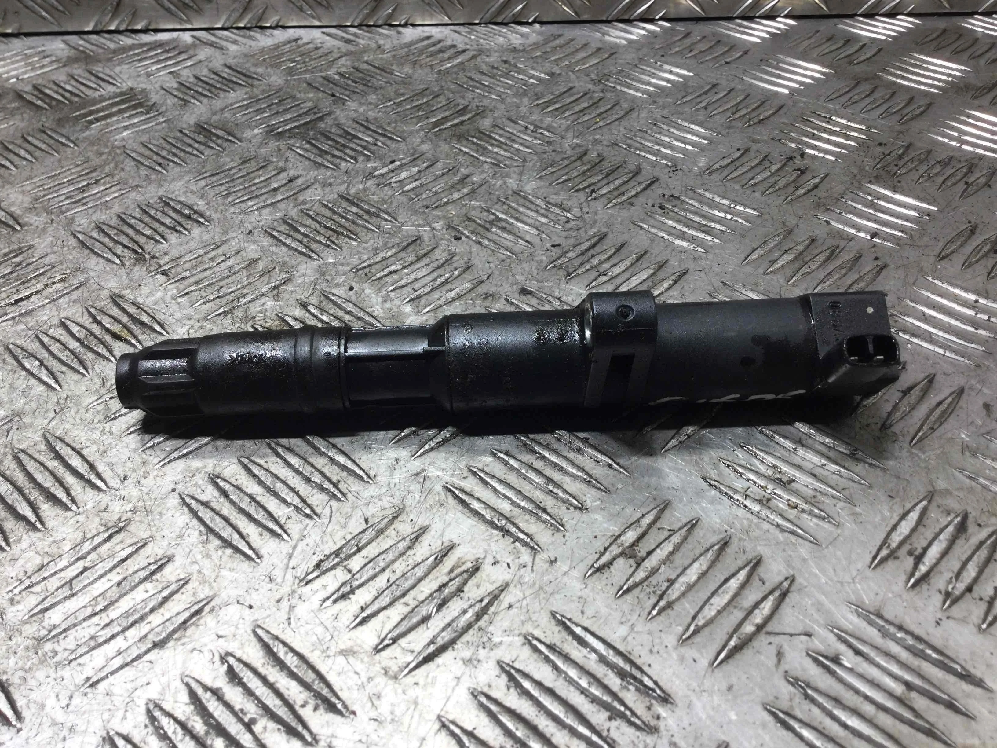 Катушка зажигания Renault Scenic 2 поколение (2003-2006) бензин 2.0 i Механика Минивэн