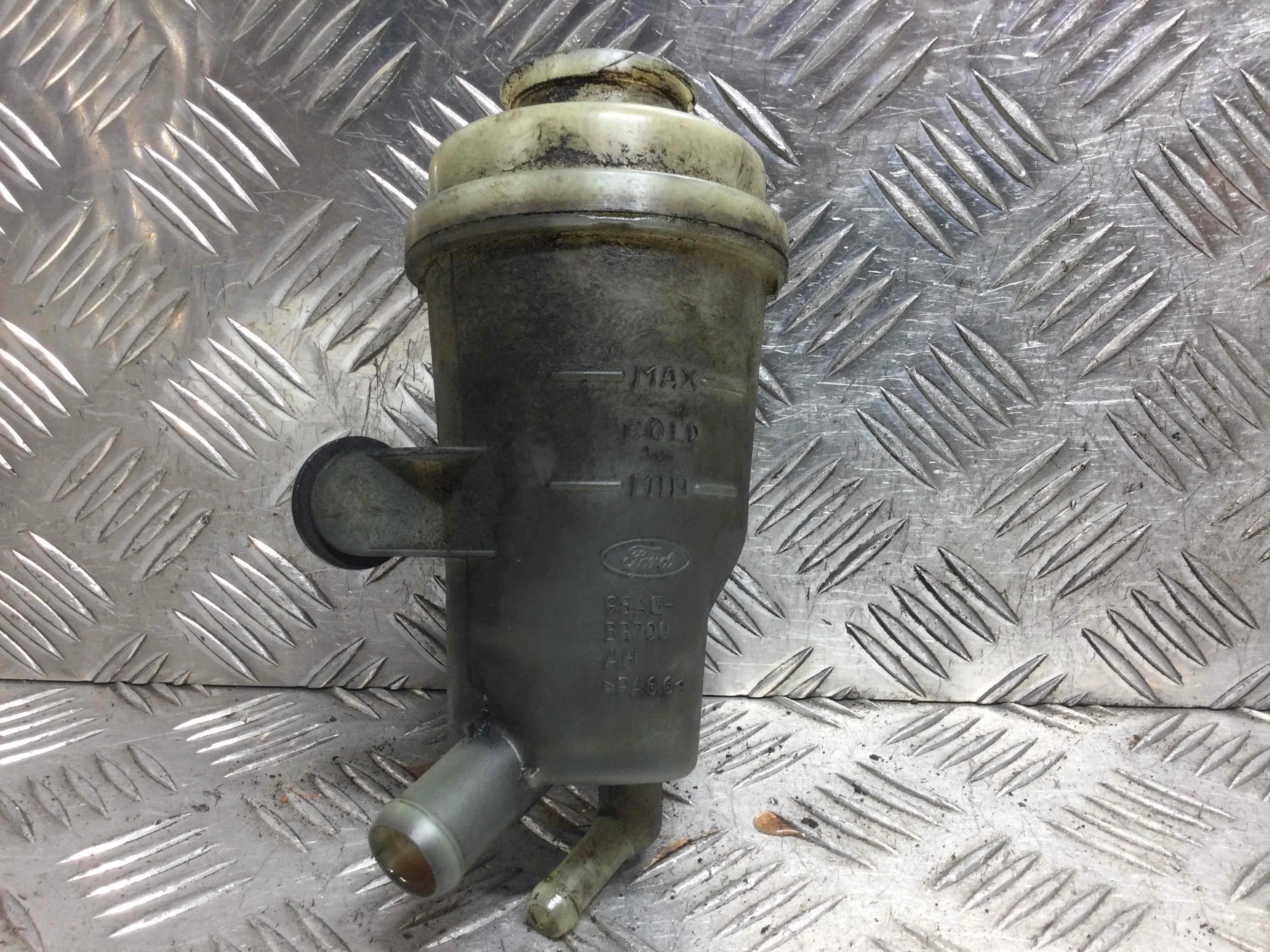 Бачок гидроусилителя Ford Focus 1 поколение (1998-2001) бензин 1.6 i Автомат Х/б