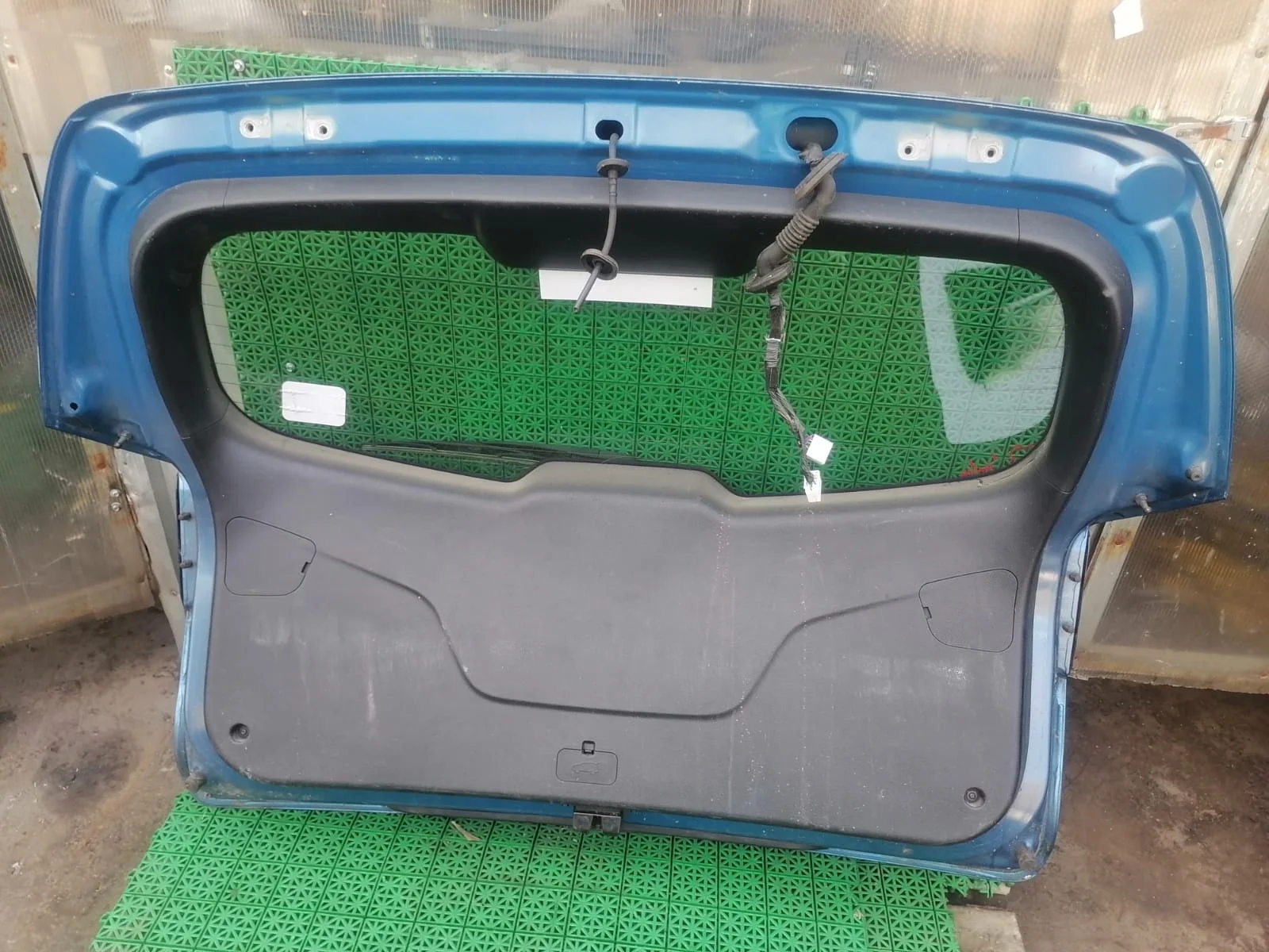 Замок крышки багажника KIA SPORTAGE 3 2010- б/у SPORTAGE 3(2010-2015)