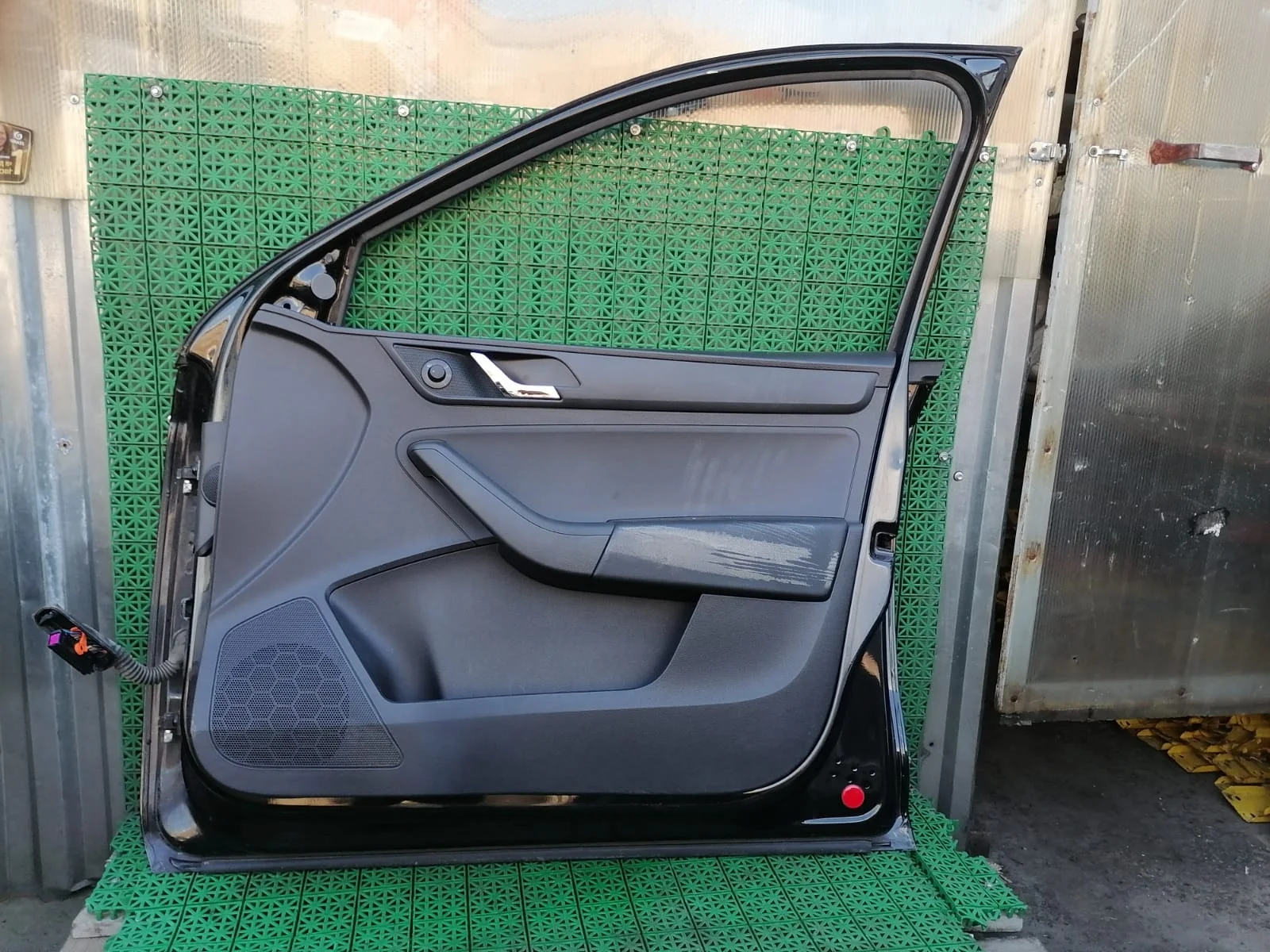 Стеклоподъемник SKODA RAPID 2013- передний правый электрический б/у RAPID(2013-