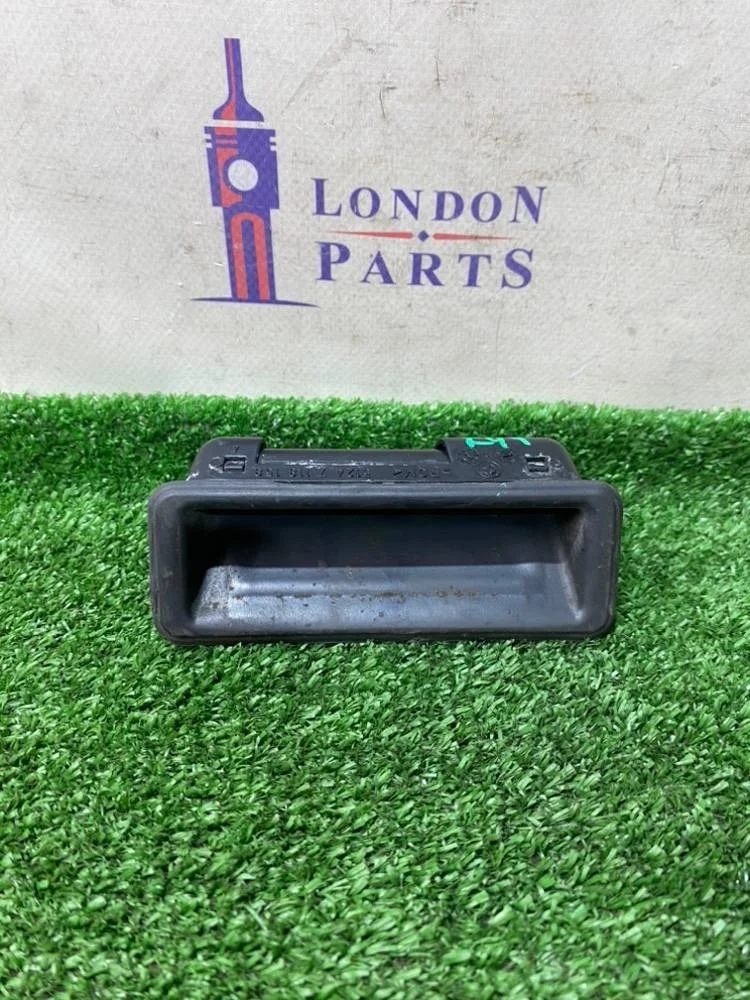 Кнопка открытия багажника BMW X5 E70