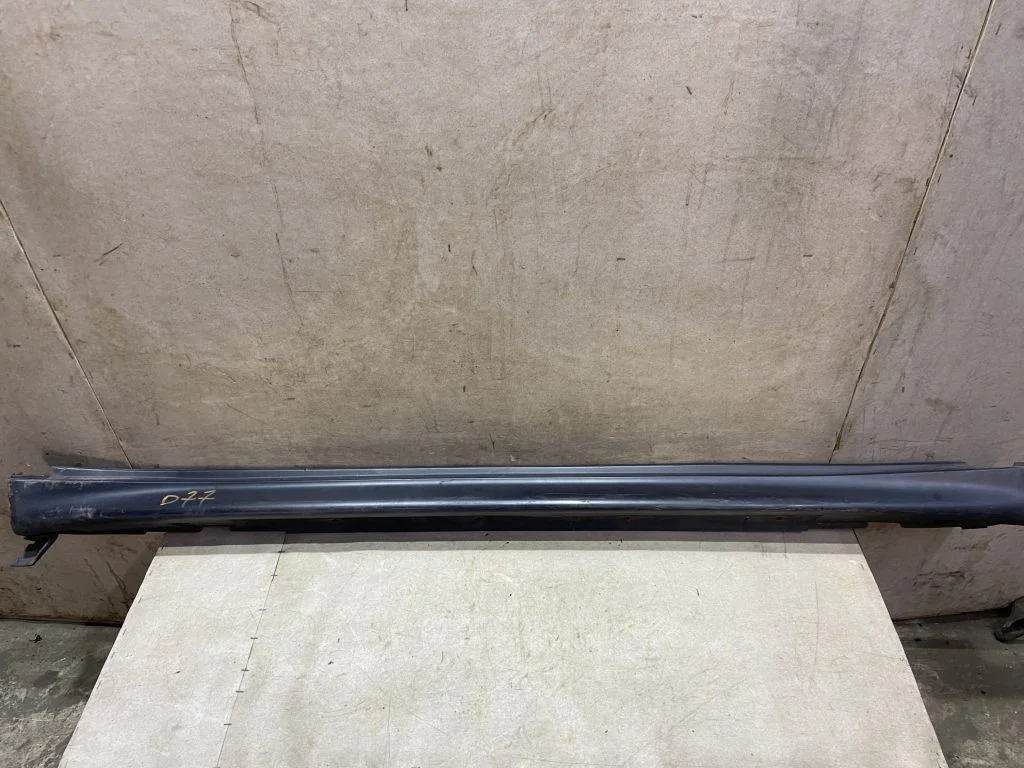 Накладка порога правая Nissan Juke F15 Жук Ф15