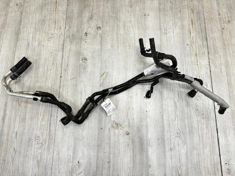 Трубка охлаждающей жидкости VW Touareg NF 2013 7P