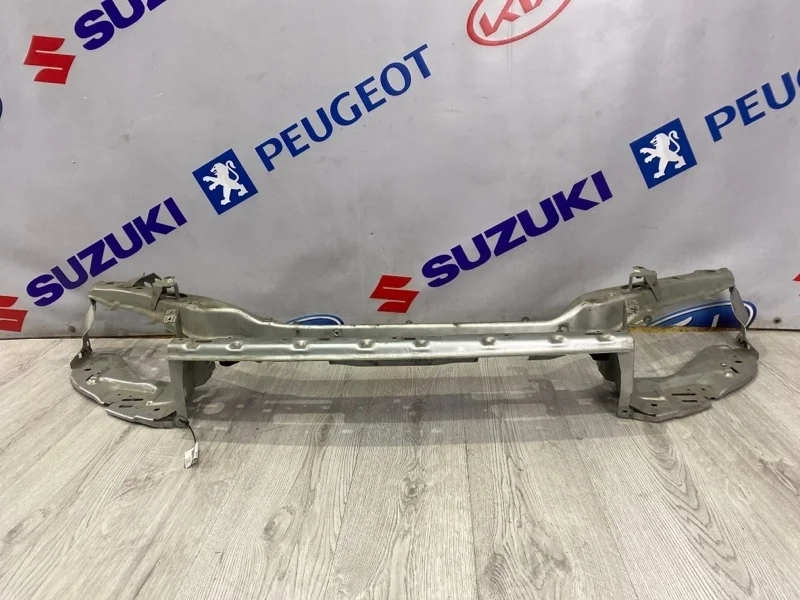 Рамка радиатора VOLVO S40 2007г